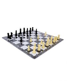 Ratnas Business And Chess Popular 2-4 Player Family Game